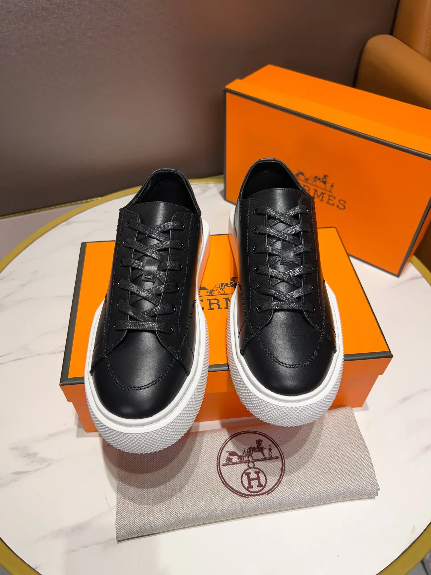 P460🧨【HERMES】Hermès - high-end quality, original order🔍🔍new product in men's counter, upper imported from Italy cowhide, sheepskin lining, sole: original factory special sole, exclusive movable molded sole super comfortable, original factory follow-up goods -Super high quality control·Fine workmanship: highlighted (high-end·nobility·grade) -Size: 38-44 (45 can be customized)·